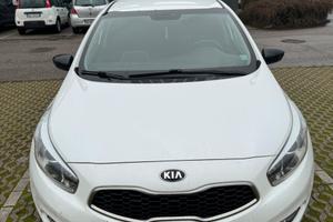 KIA CEE’D  1.6 2014