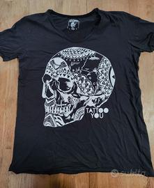 T-shirt Alcott nera con teschio tattoo L