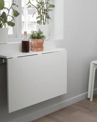 Tavolo mensola ikea