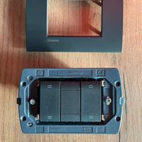 Kit BTicino – Placca + 2 doppi pulsanti