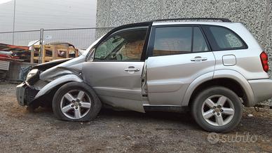 ricambi toyota rav4 diesel 2003.2005 5 porte