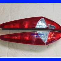 Coppia fari POSTERIORI FIAT Punto Sporting 03 >