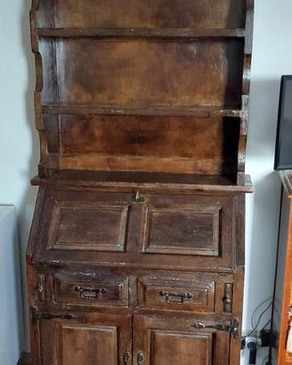 mobile antico in legno