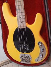 Basso elettrico con pick up Seymour Duncan