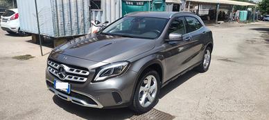 Mercedes-benz GLA 220 Automatic 4Matic Premium