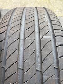 gomme 225 55 18 estive