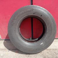 Michelin 305/70R22,5 gomme usate autocarro