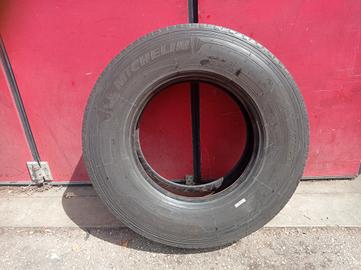 Michelin 305/70R22,5 gomme usate autocarro