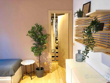 Monolocale con cucina separata e terrazzino