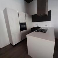 Cucina con penisola Lube