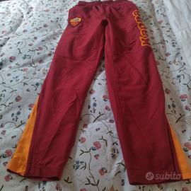 Pantaloni tuta