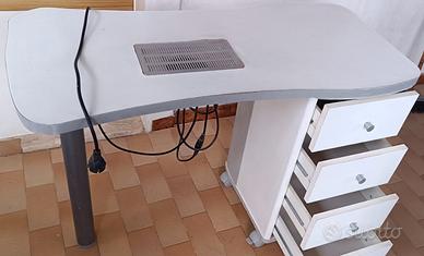 tavolino per ricostruzione unghie 