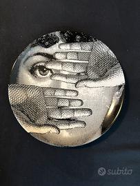 Piatto in ceramica ispirato