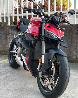 Ducati Streetfighter V4