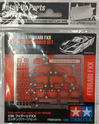 Tamiya 12616 1/24 scale Ferrari FXX set fotoincisi
