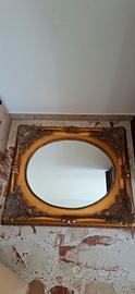 Specchio dorato antico
