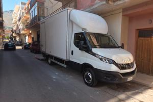 autocarro iveco daily