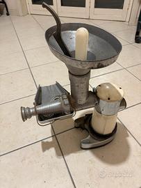 Macchina Per Il Pomodoro