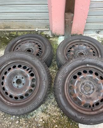 Kit 4 cerchi + gomme / pneumatici invernali