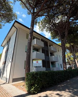 Ampio trilocale a pochi passi dalla spiaggia