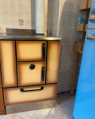STUFA A LEGNA VESCOVI 60X60X90