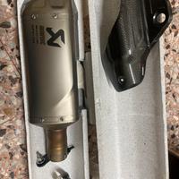 Terminale Akrapovic Mt10