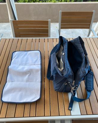 Borsa per passeggino e cuscino allattamento