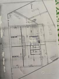 Casa con due appartamenti indipendenti garage cort