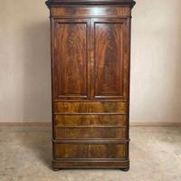 Elegante Mobile a doppio corpo / Stipo antico '800