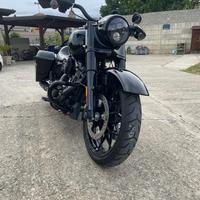 Harley davidson road king 114