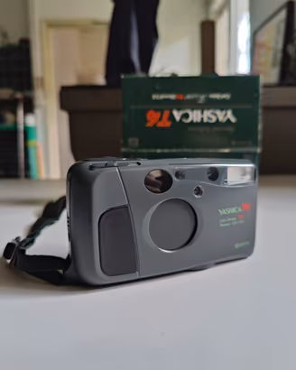 Yashica T4 Safari
