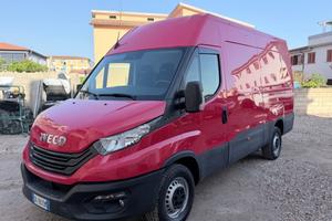 Iveco Daily 35S14 2.3 HPT PM Cabinato