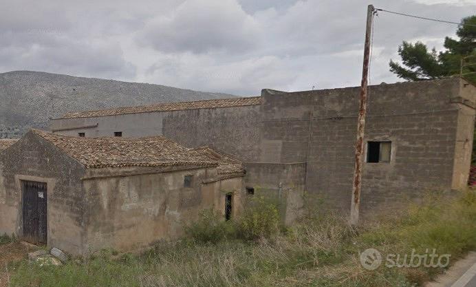 Porzione di Baglio sulla strada per S Vito lo Capo - Vista 3