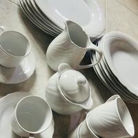 Set piatti e tazzine zuccheriera lattiera Tognana