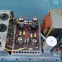 Amplificatore stereo Grundig NF1