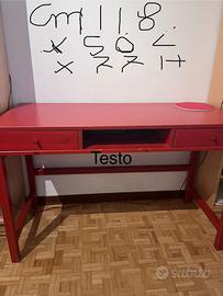 scrivania da ragazzi rossa
