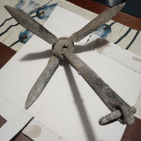 Ancora a ombrello per imbarcazioni