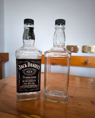 Bottiglie vuote jack daniel's
