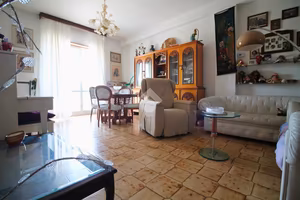 4 LOCALI A OSTUNI
