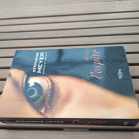 "L'ospite" di Stephanie Meyer