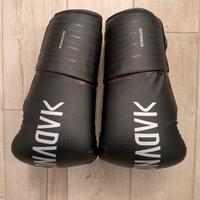 Guantoni e Paratibia Muay Thai