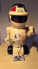 Emilio robot anni 80