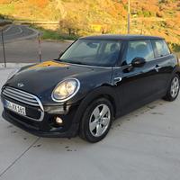Mini cooper one 1.5 benzina  biturbo 136 cv
