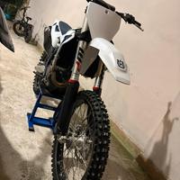 Husqvarna 250 4 t