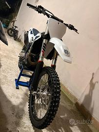 Husqvarna 250 4 t