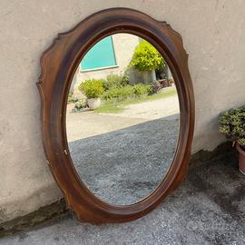 Specchio Ovale Vintage in Legno - Grande Eleganza