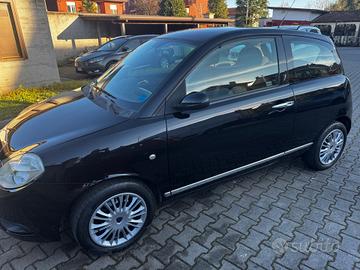 Lancia Ypsilon 1.2 neopatentati