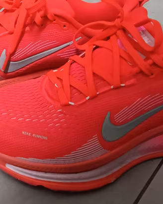 Nike vomero 18 taglia 40 usate due volte