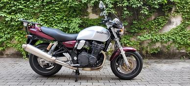 Suzuki GSX 750 Inazuma