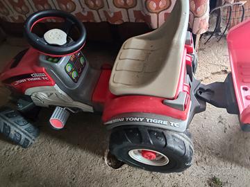 Trattore a pedali Peg-Perego